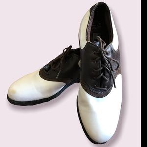 Nike Air golf shoes, size 8